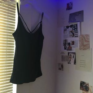 black hollister tank top